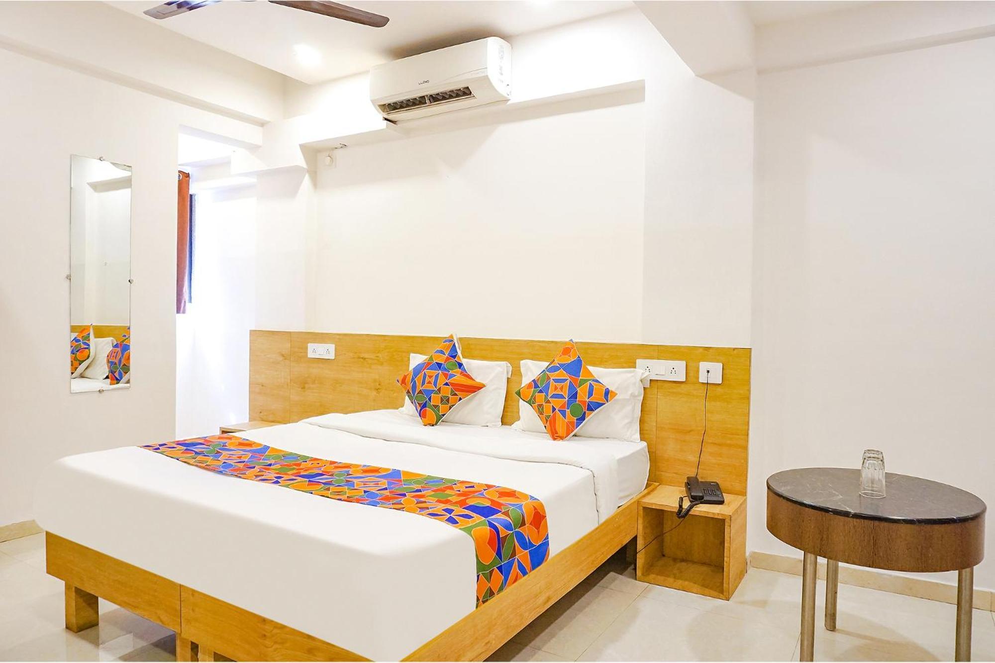 Fabhotel Saffron Inn I - Nr Darshan Museum Pune Exterior photo