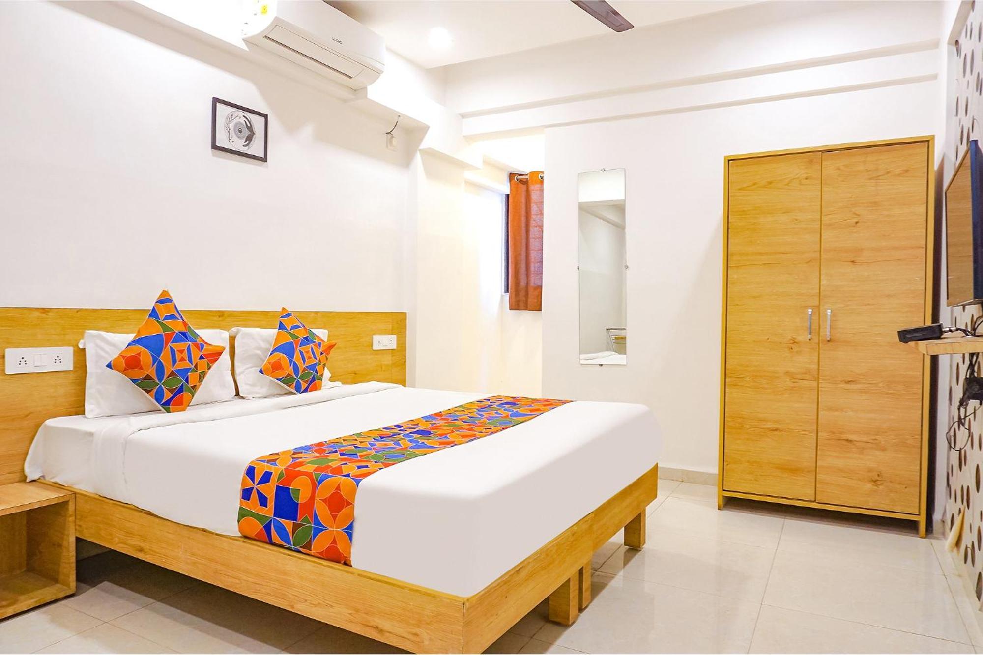 Fabhotel Saffron Inn I - Nr Darshan Museum Pune Exterior photo