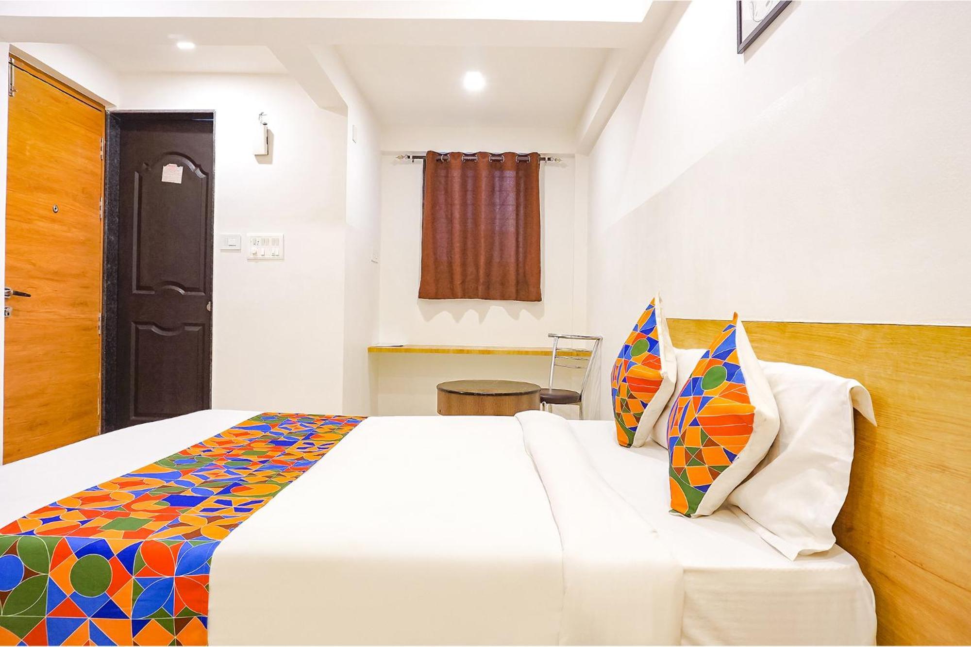 Fabhotel Saffron Inn I - Nr Darshan Museum Pune Exterior photo